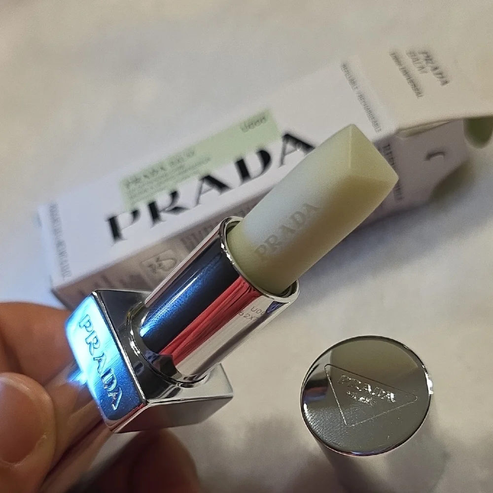 Prada new~ lip